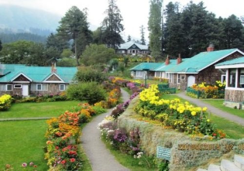 hotel-highlands-park-gulmarg2